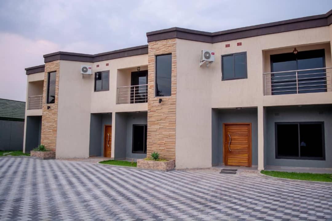 Royal Suites Apartments Lusaka Exterior photo