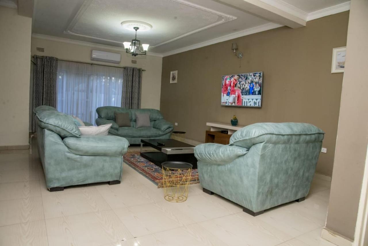 Royal Suites Apartments Lusaka Exterior photo